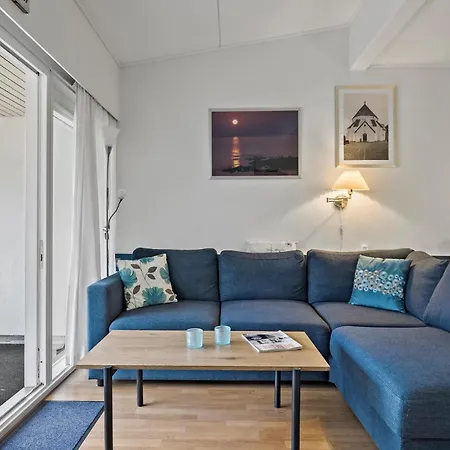 1 Bedroom Cozy In